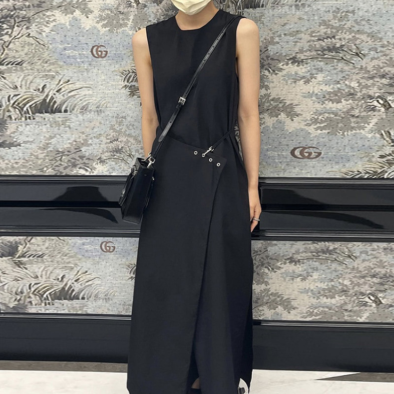 韩国chic极简主义背心连衣裙女 小众设计感侧边挂扣收腰显瘦长款