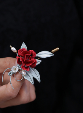 中式玫瑰花缠花胸针红色结婚胸花