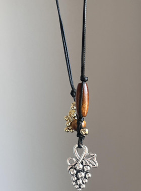 幸运松果葡萄串编绳抽拉项链女小众设计感锁骨链新中式毛衣链配饰