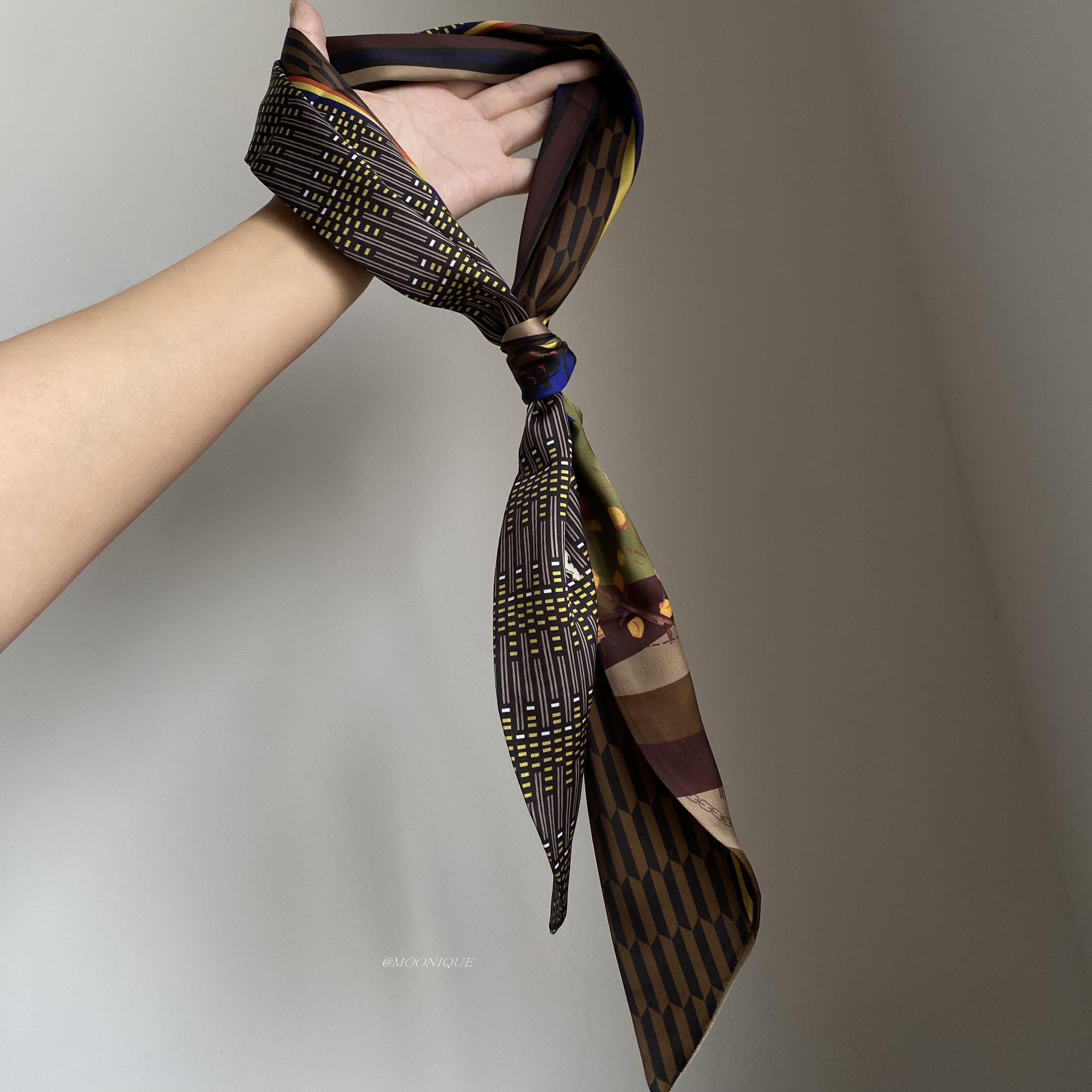 中古vintage老花丝巾女时髦洋气老钱风长条领巾围巾配饰可做腰带