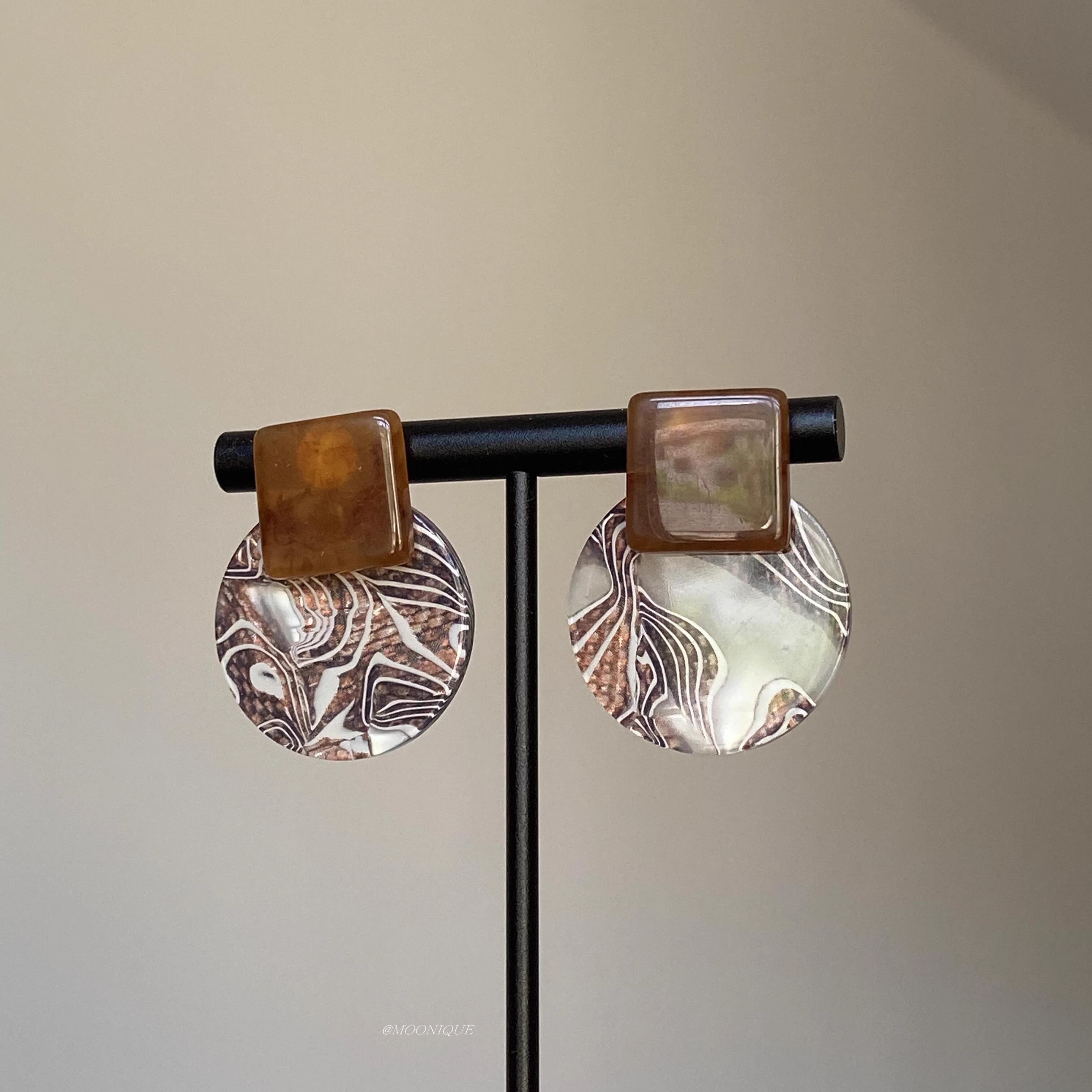 老钱风~中古琥珀方块醋酸圆形耳环百搭小众设计感美拉德耳饰新款