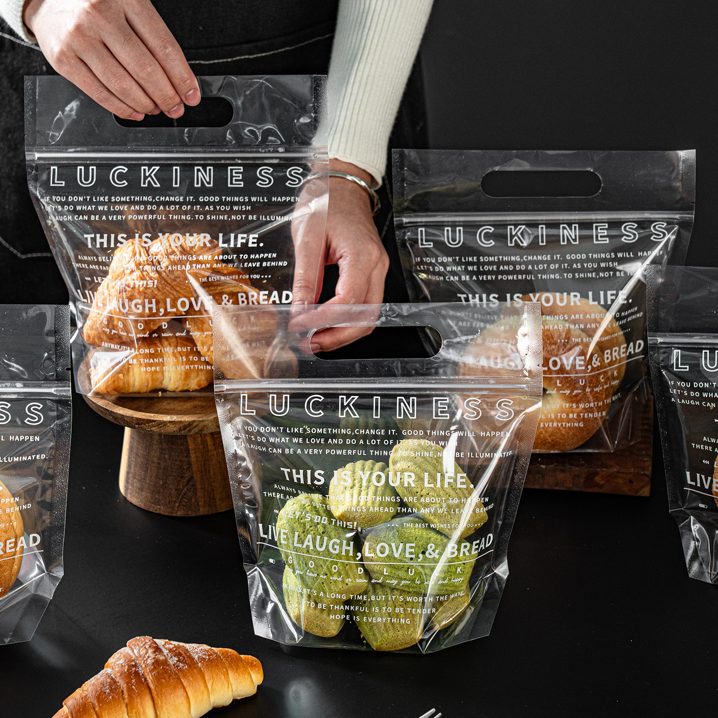 吐司包装袋面包自封手提烘焙食品打包250克蛋糕蛋卷透明密封袋子,厨房/烹饪用具,点心包装盒/包装袋,淘宝优惠券,粉丝福利购,淘宝优惠卷