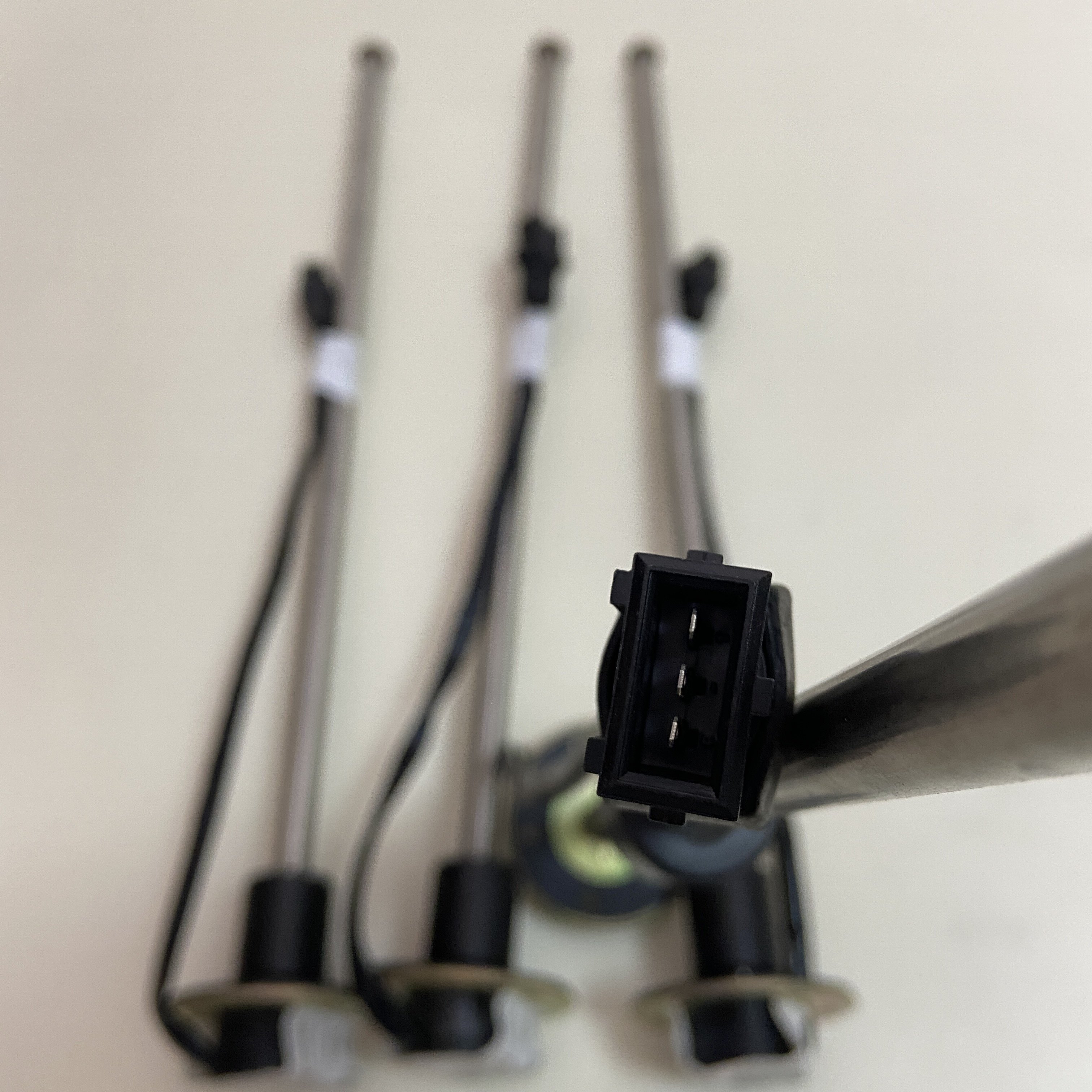 苏州金龙海格客车燃油传感器油箱浮子金龙大巴车油量传感器宇通中