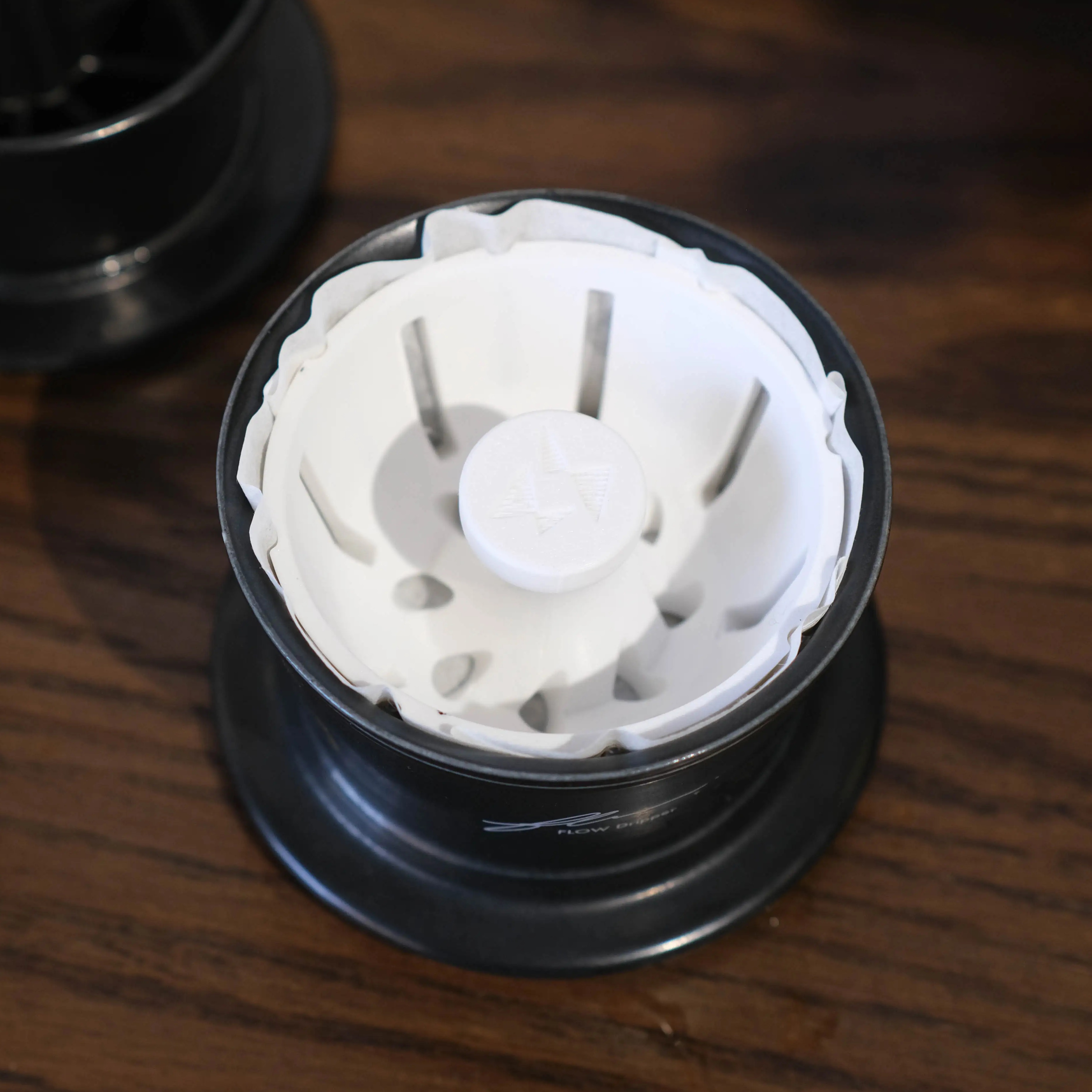 素止suzhiworkshop HarioFlow滤杯压纸器 陶瓷Tri-up 树脂板 用