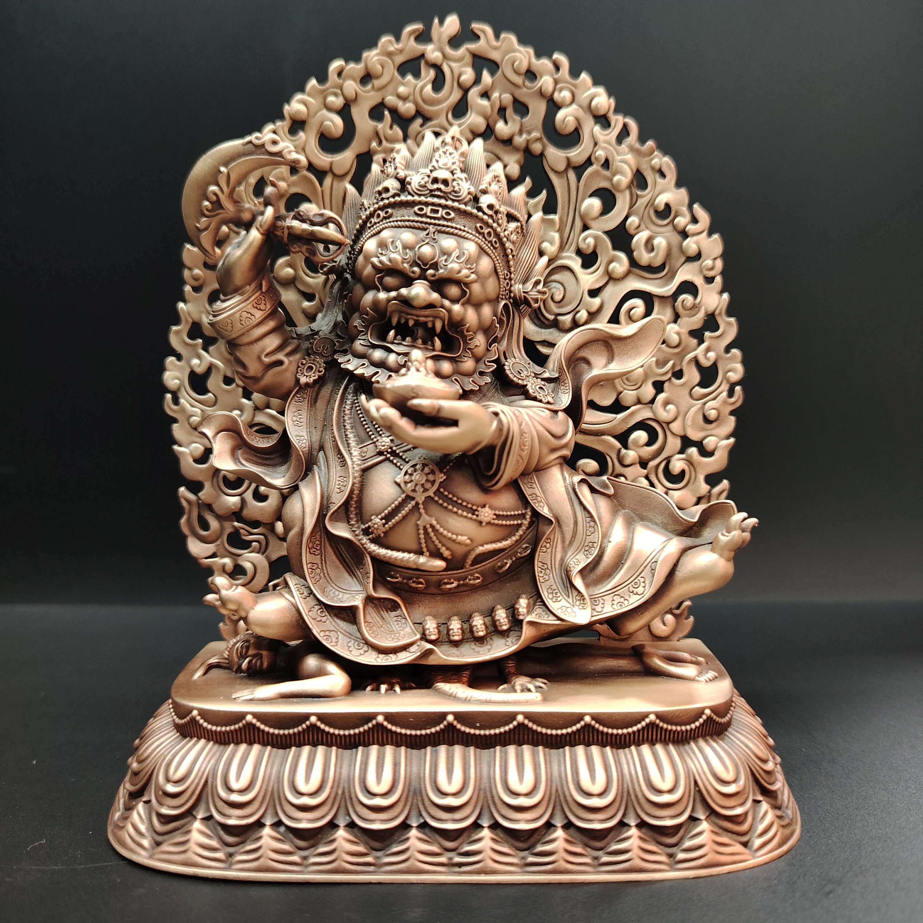 尼泊尔工艺纯红铜二臂玛哈嘎拉噶举大黑天黑袍玛哈嘎拉佛像摆件