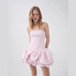 2025清新甜美修身花苞裙夏季抹胸压褶俏皮短款连衣裙女广州