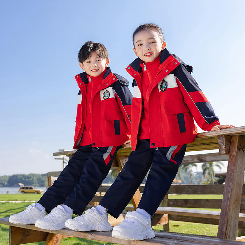 幼儿园园服秋冬装冲锋衣三件套儿童班服学院风小学生校服春秋套装