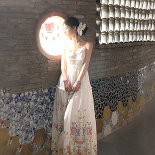 新款 复古宫廷风重工印花连衣裙女2025夏季 气质收腰显瘦长裙子