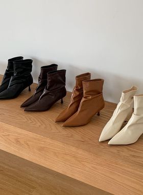 白色高跟尖头堆堆靴女靴子2025新款秋冬季配裙子瘦瘦靴法式小短靴