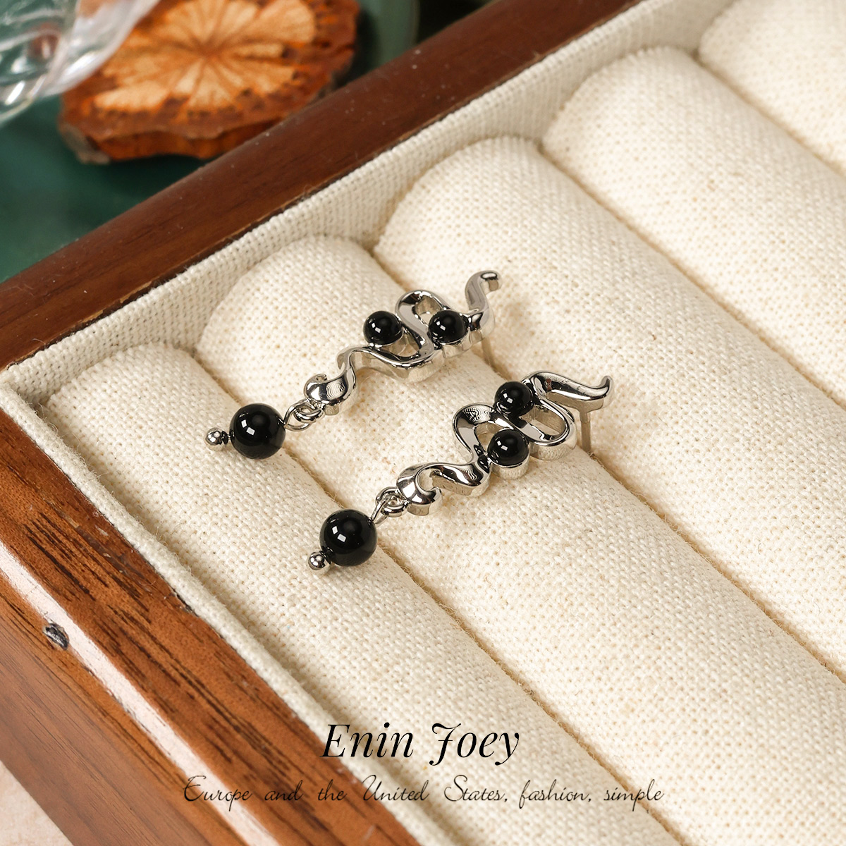 天然黑玛瑙银针镀金高级感耳钉女