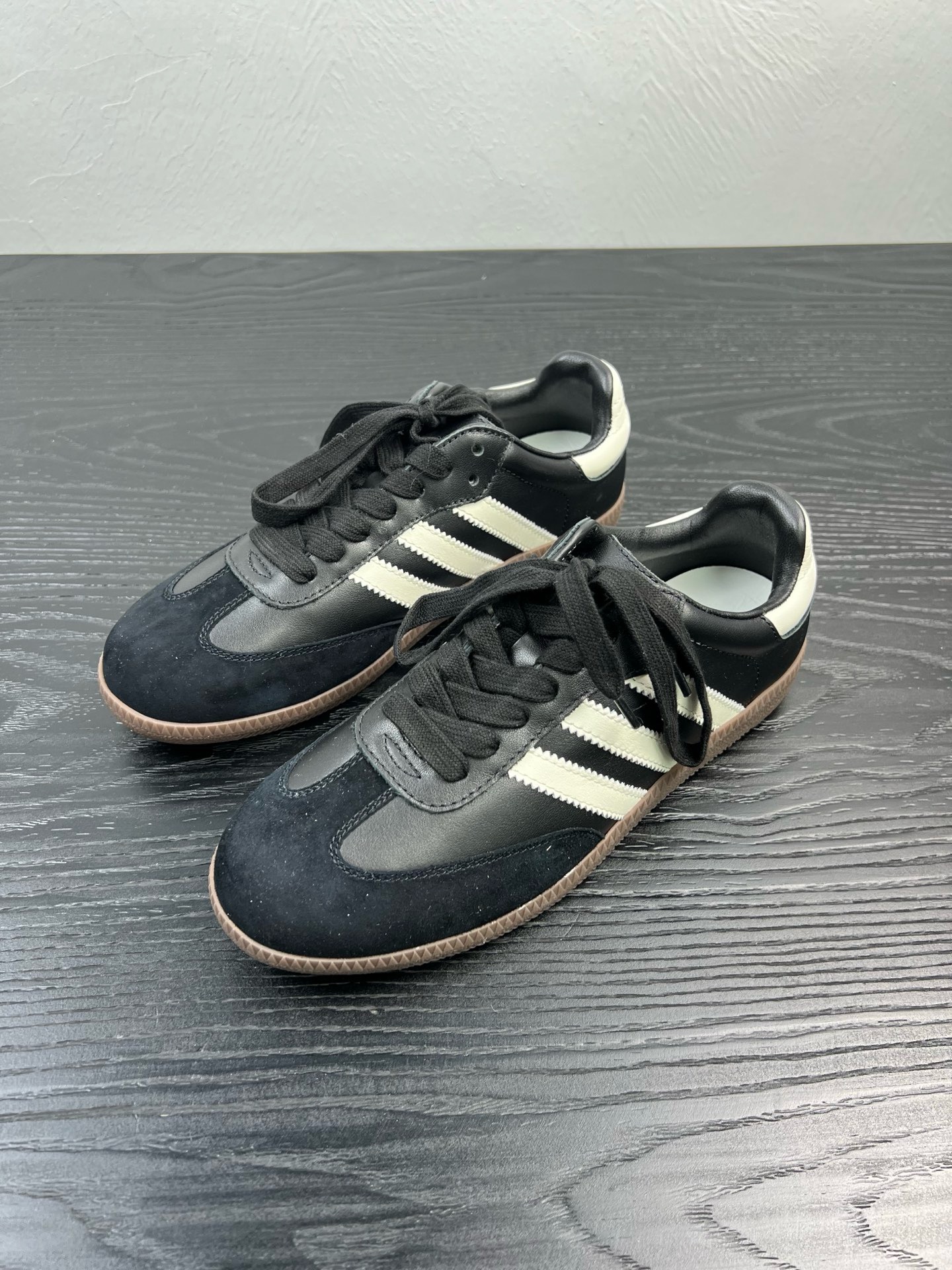 2025新款小众极简时尚百搭休闲鞋女鞋真皮德训鞋