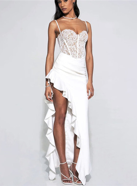 街头白色蕾丝吊带连衣裙性感低胸收腰显瘦不规则木耳边高腰长裙夏