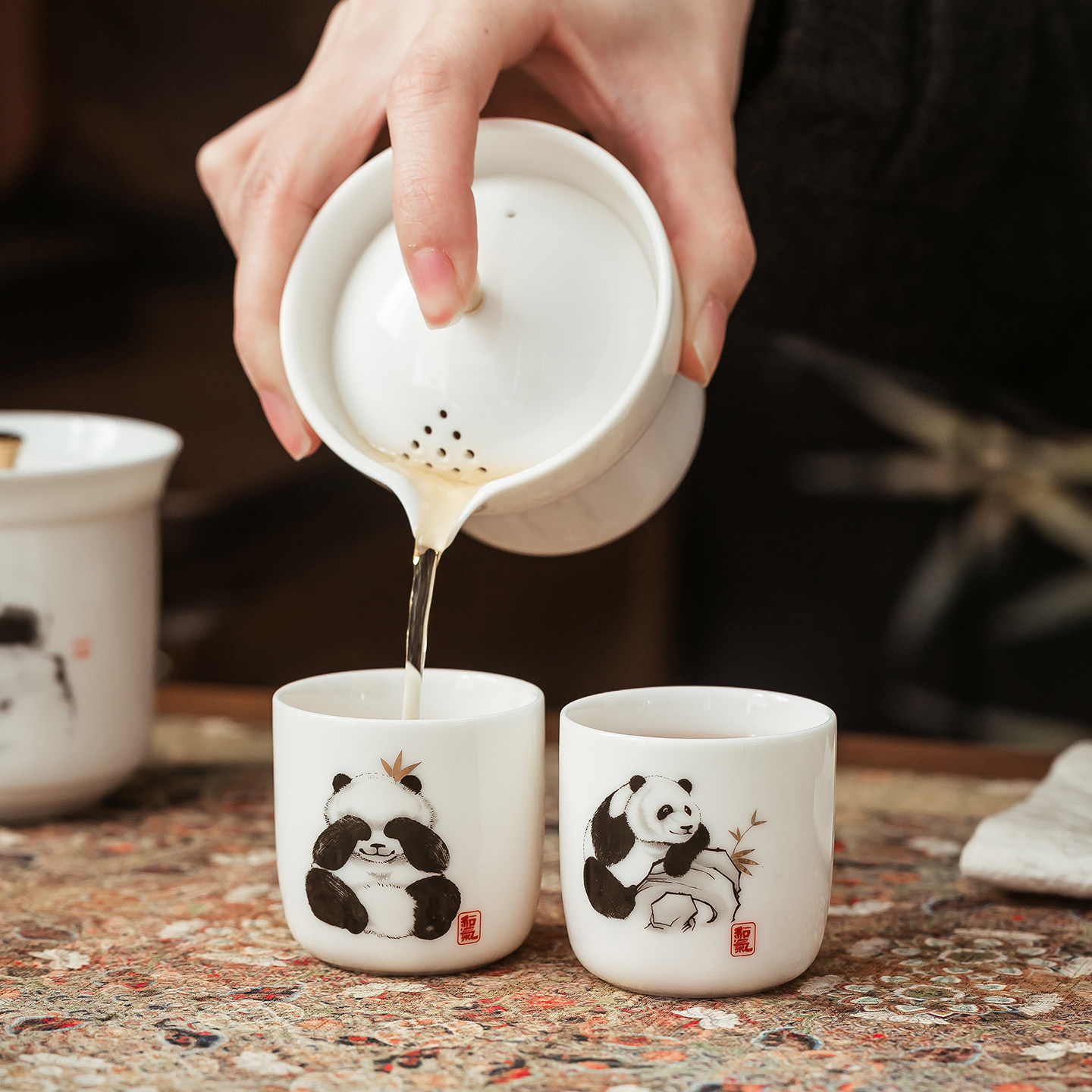 中国白羊脂玉瓷熊猫快客杯白润易洁不染茶渍便携一壶四杯泡茶套装