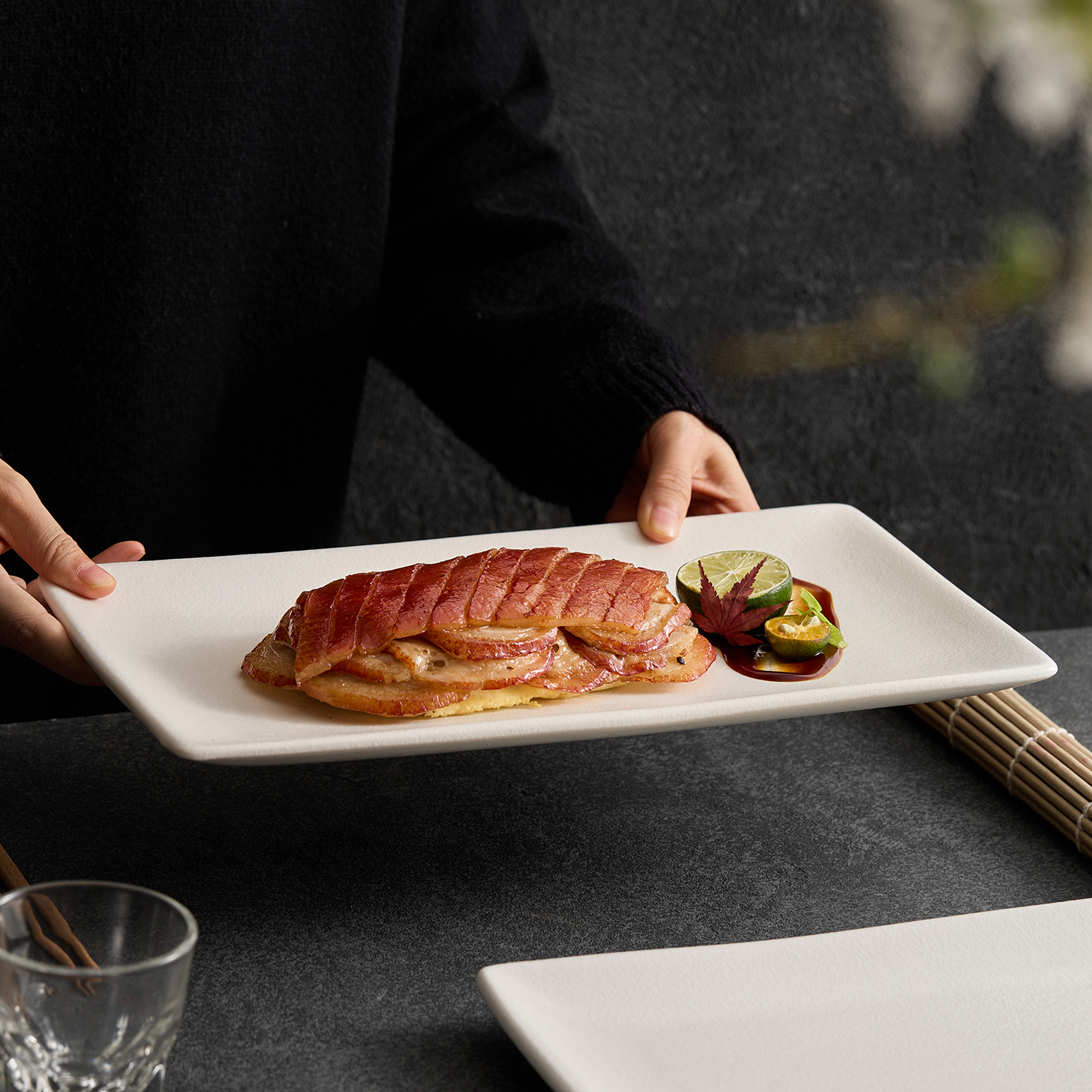 陶瓷盘子2025年新款特别好看的高级感精致的长方形菜盘家用的餐盘