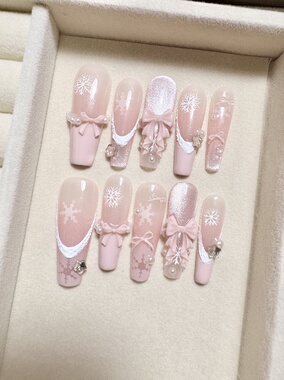 纯手工穿戴甲纯欲氛围感爱心钻石法式小熊蝴蝶结少女心美甲假指甲