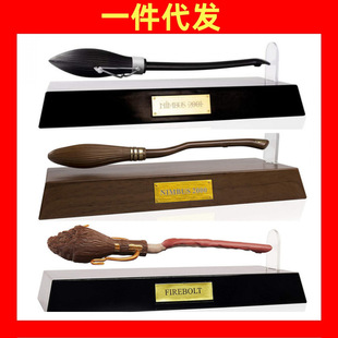 哈利波特周边飞天扫帚悬浮笔光轮2000火弩箭2001圆珠笔模型摆件