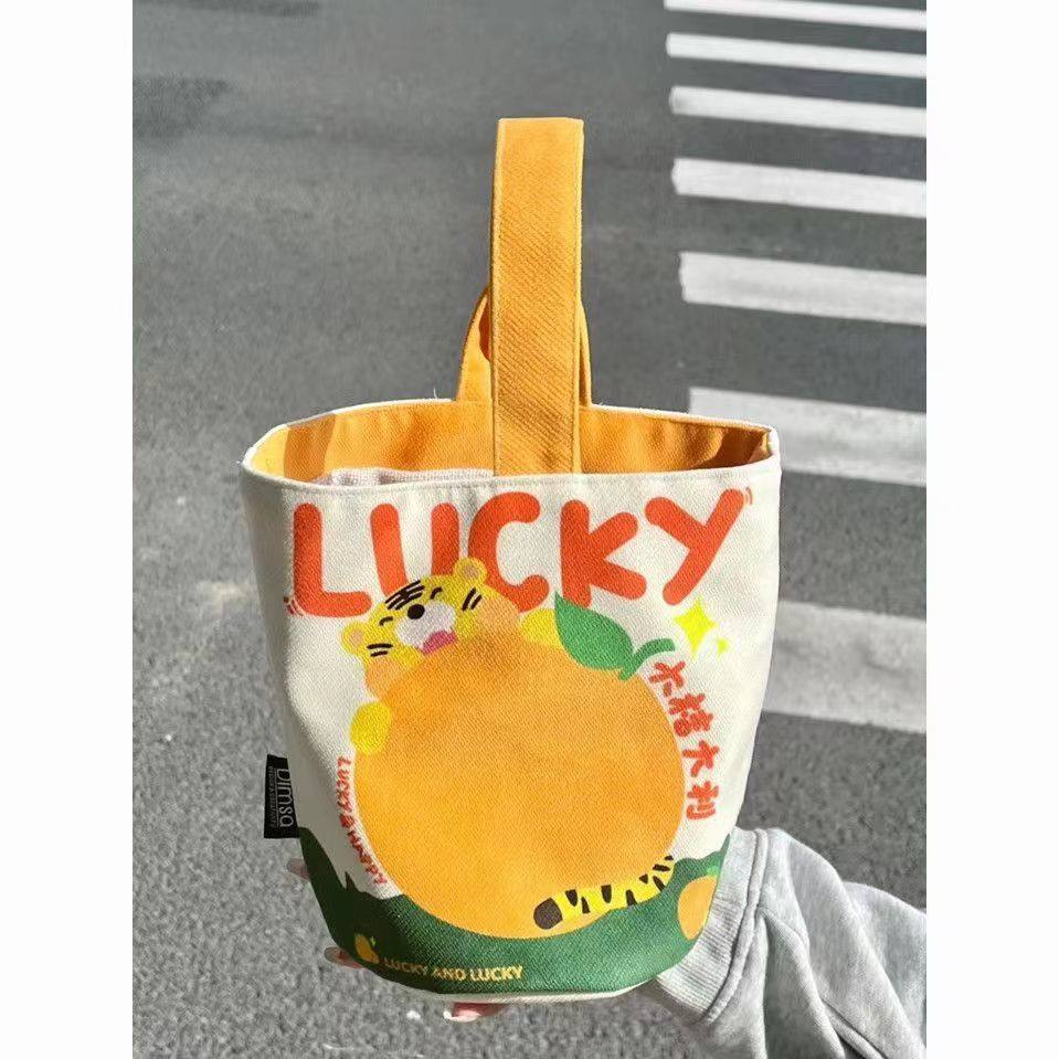 大桔大利可爱外出新款妈咪水桶包印花随身手提包帆布包便当拎包,箱包皮具/热销女包/男包,时尚帆布包,淘宝优惠券,粉丝福利购,淘宝优惠卷