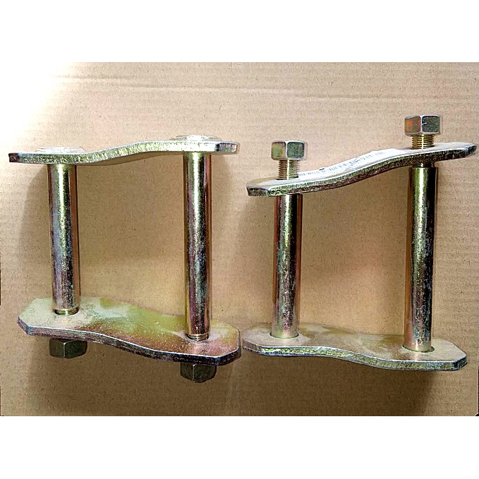 适配 东风小康k07二代 k17 k01 k02 后钢板吊耳 吊架 汽车配件