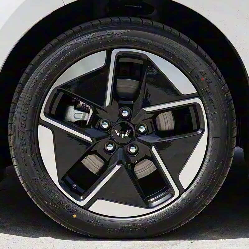 阿特拉斯轮胎215/50R18A392V