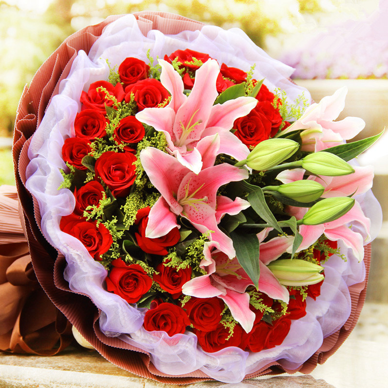 99朵玫瑰花束生日鲜花速递同城百合花束南阳许昌周口新乡焦作安阳