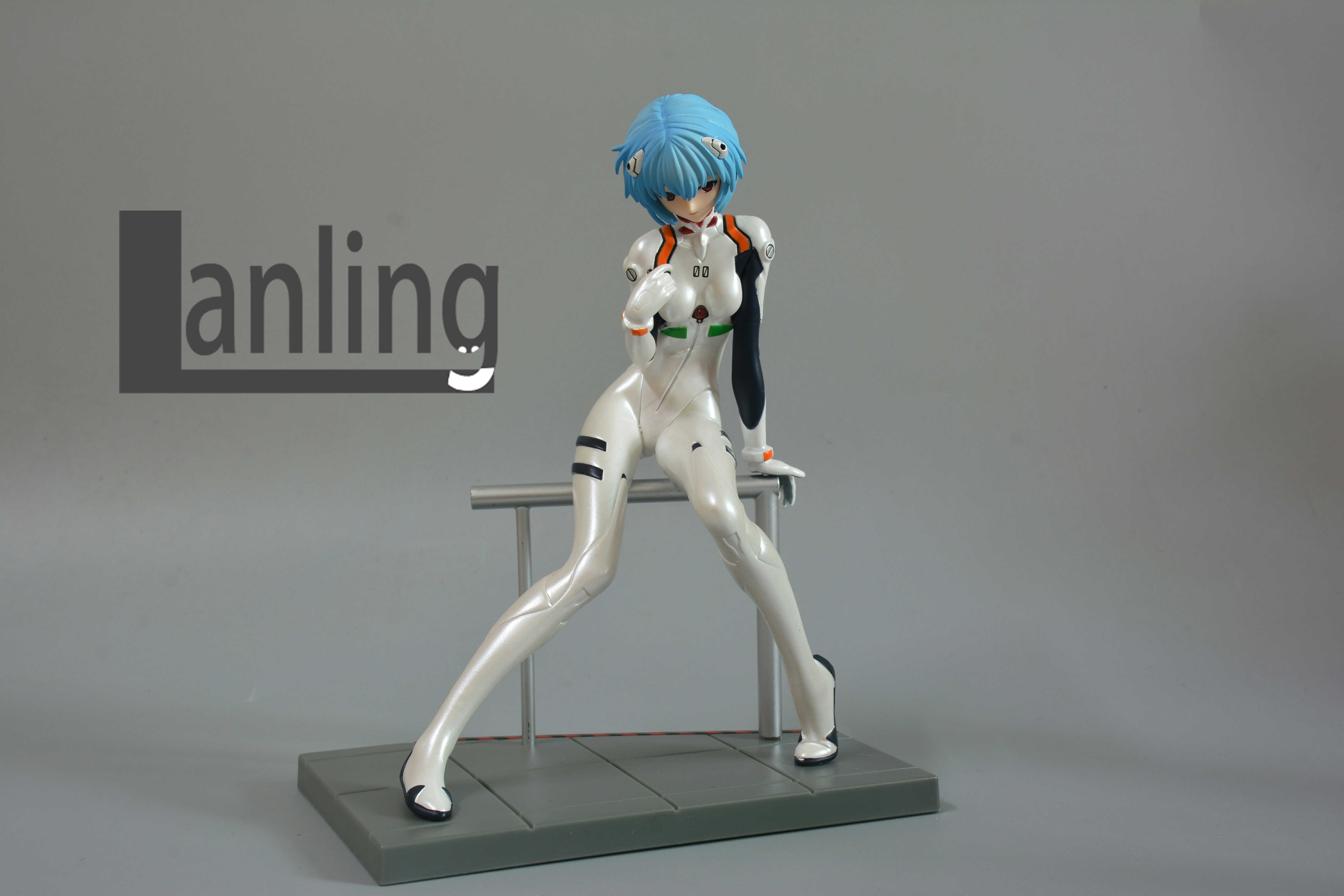 新剧场版绫波丽坐姿战斗服