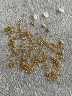 进口版 18k金迷你芝麻珠  0.8m非常小过0.1、0.15、0.2蜡线