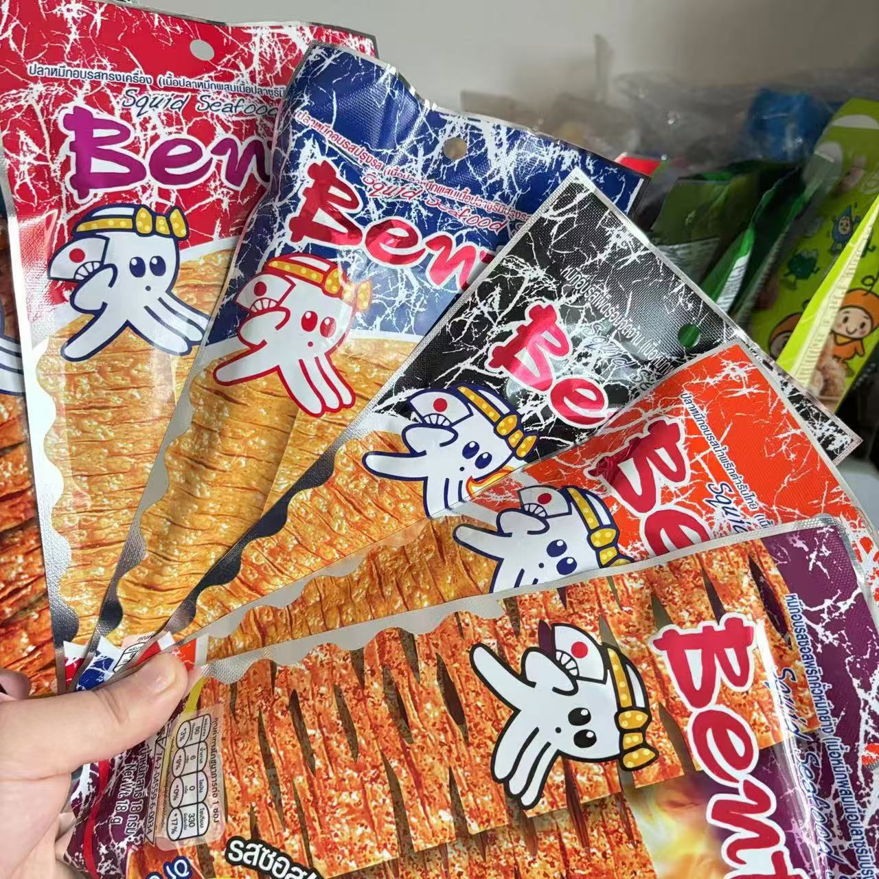 泰国711原装代购零食bento鱿鱼丝拌多乐超味鱿鱼干鱼片香辣甜辣