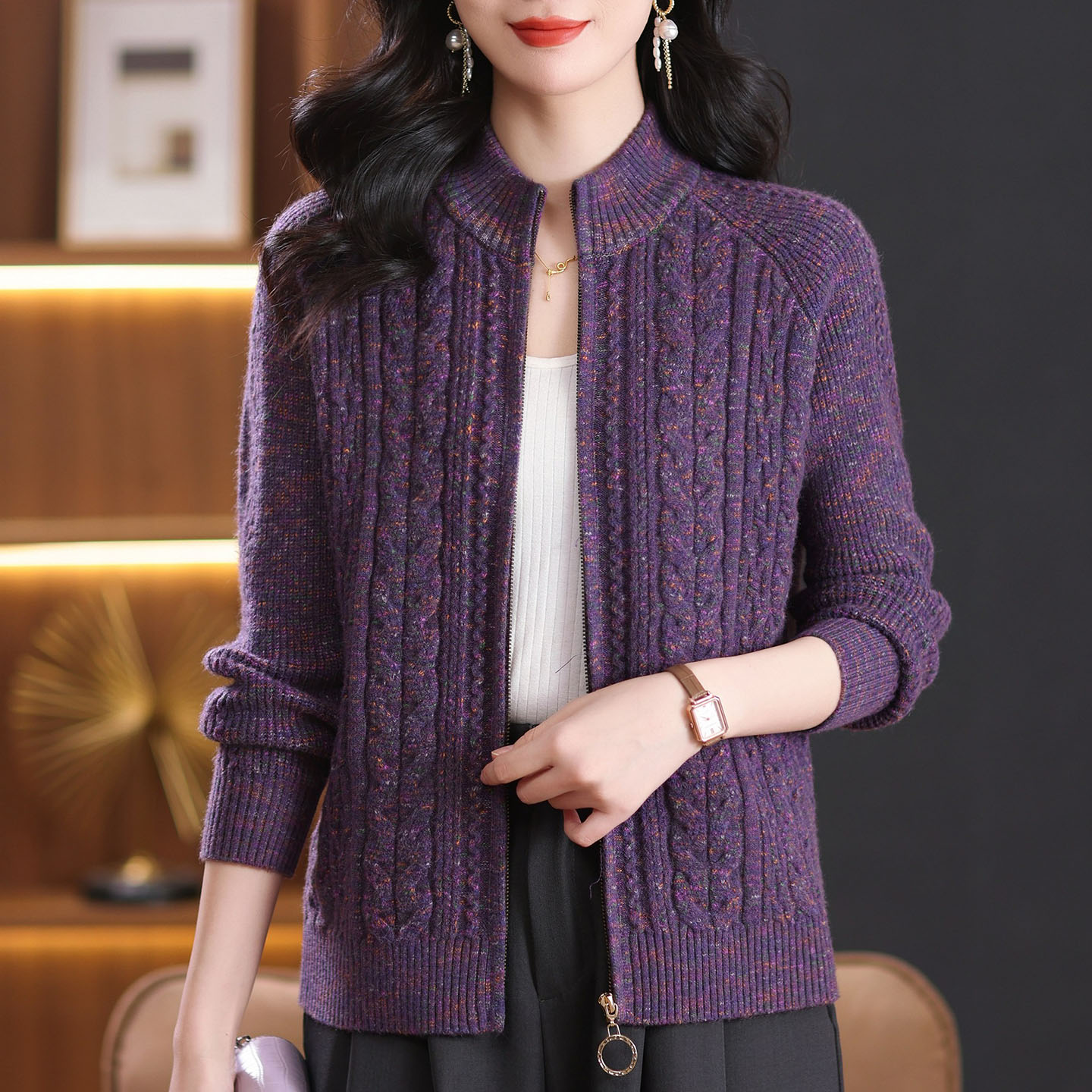 50多岁妈妈毛衣紫色外套女士春秋