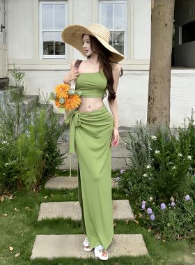 海岛度假风套装裙绿色不规则上衣开叉半身裙女性感两件套显瘦穿搭