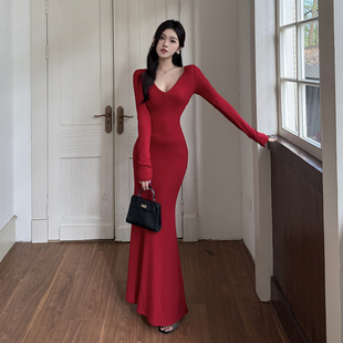INSTUNNING 优雅风红色V领长袖连衣裙女秋冬收腰鱼尾裙宴会晚礼服