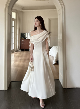 instunning法式白色斜肩气质连衣裙女2025新款御姐高级感露肩长裙