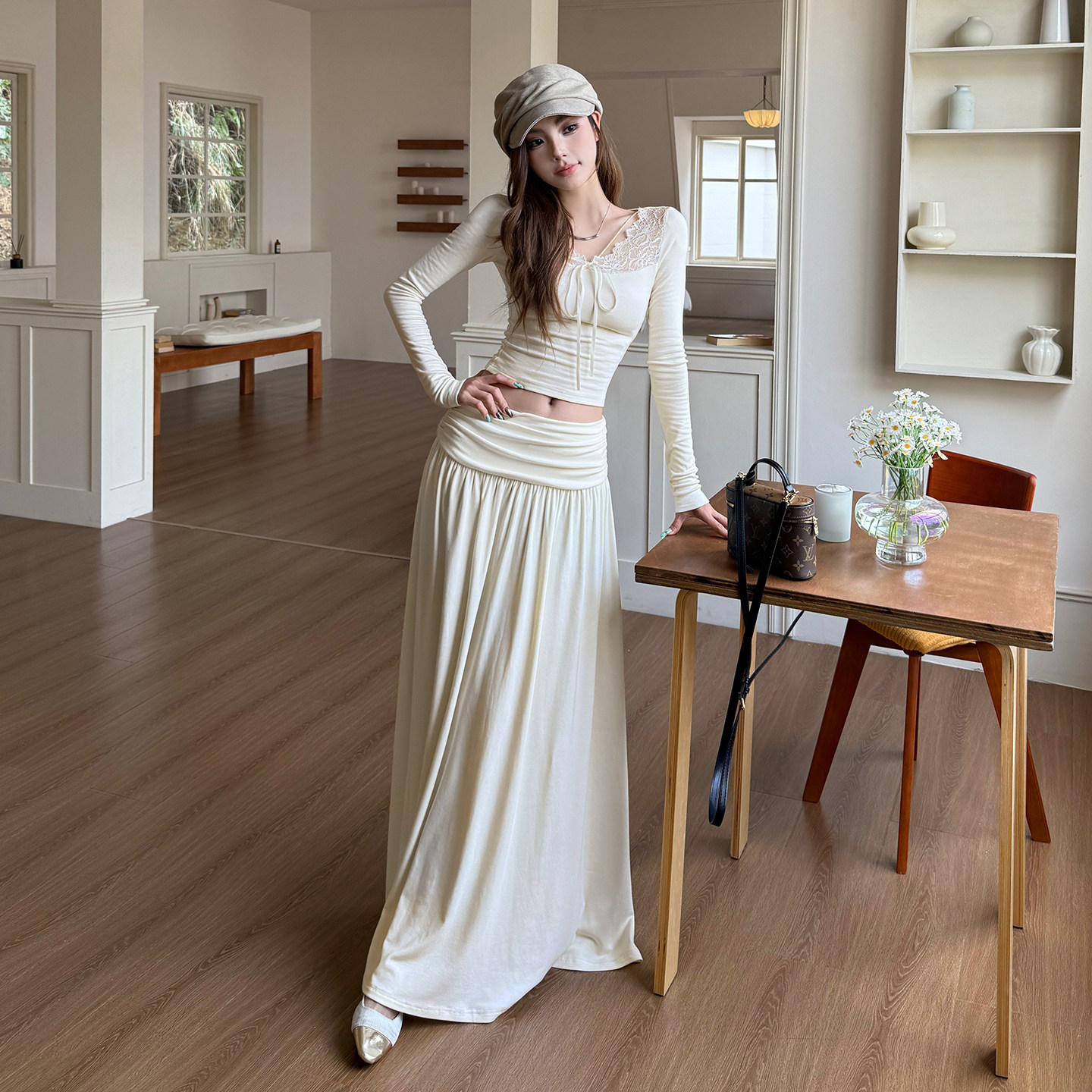 方领蕾丝拼接上衣高腰半身裙两件套女冬季修身收腰褶皱a摆套装裙