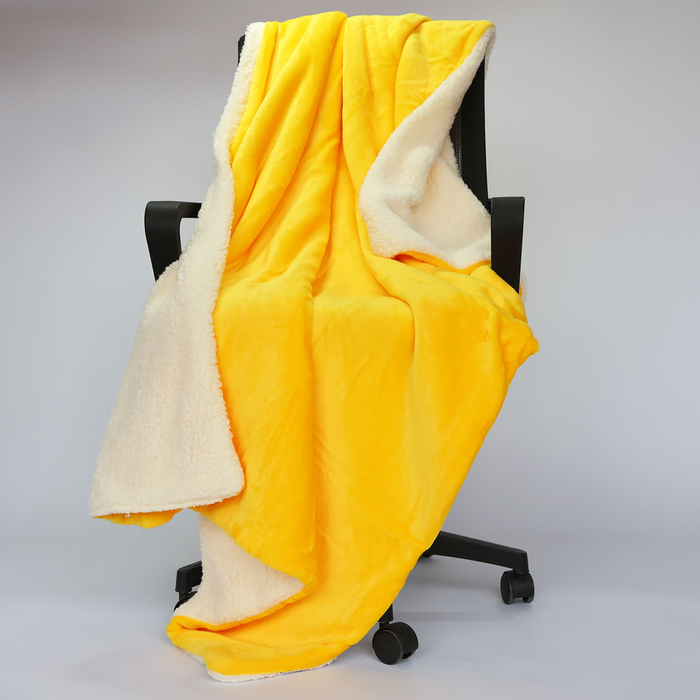 午休毯子加厚毛毯盖毯儿童午睡毯办公室沙发午休毯羊羔绒毛绒双层