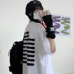 Real shot of Harajuku Street loose short sleeve T-shirt girl