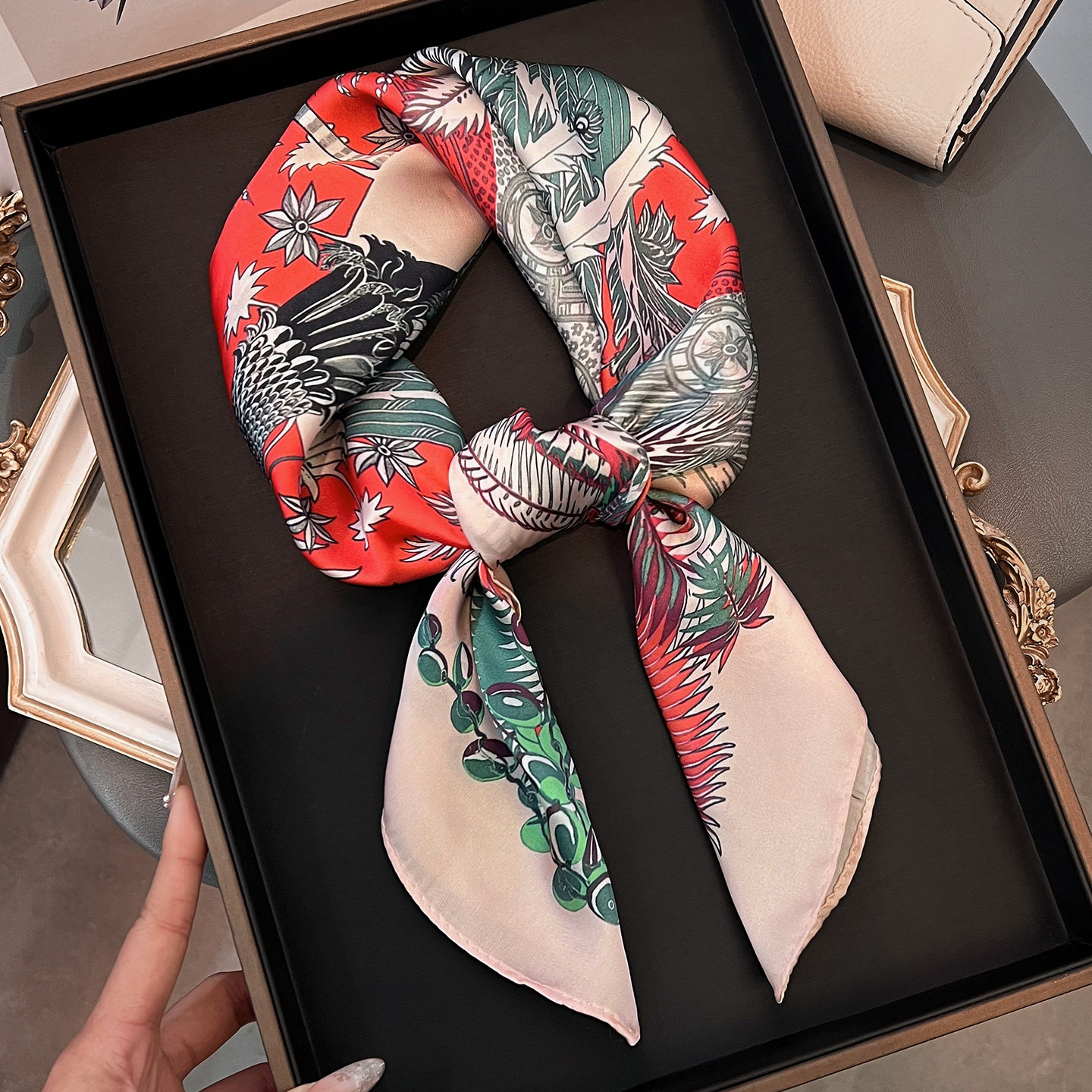 2026新款春夏季休闲风凤凰图印花丝巾仿真丝高级轻奢感百搭方巾女,服饰配件/皮带/帽子/围巾,围巾/丝巾/披肩,淘宝优惠券,粉丝福利购,淘宝优惠卷