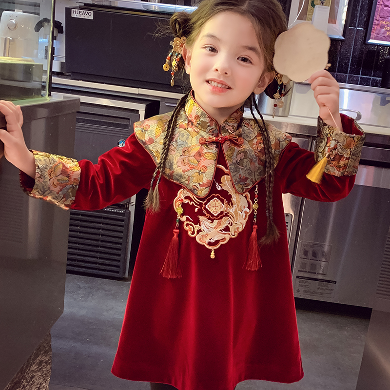 含云肩/红色加绒汉服拜年服