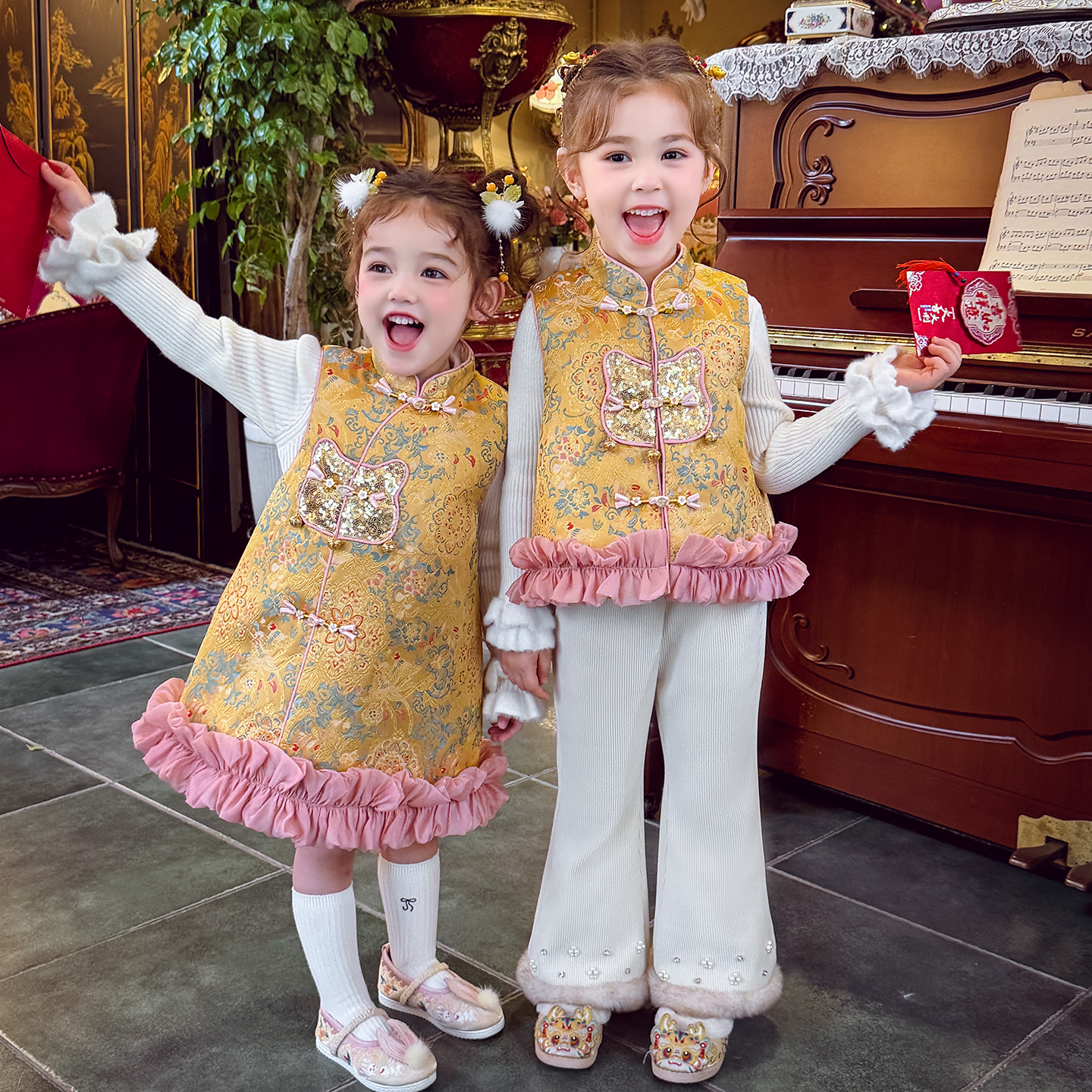 米米哈罗女童旗袍新中式儿童国风唐装夹棉马甲拜年服冬装2025新款