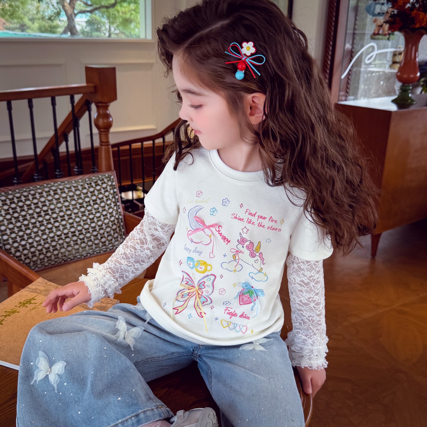 米米哈罗女童t恤春装2026新款儿童蕾丝拼接长袖上衣女孩宽松打底