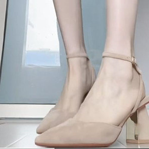 2026夏季新款法式尖头一字带粗跟