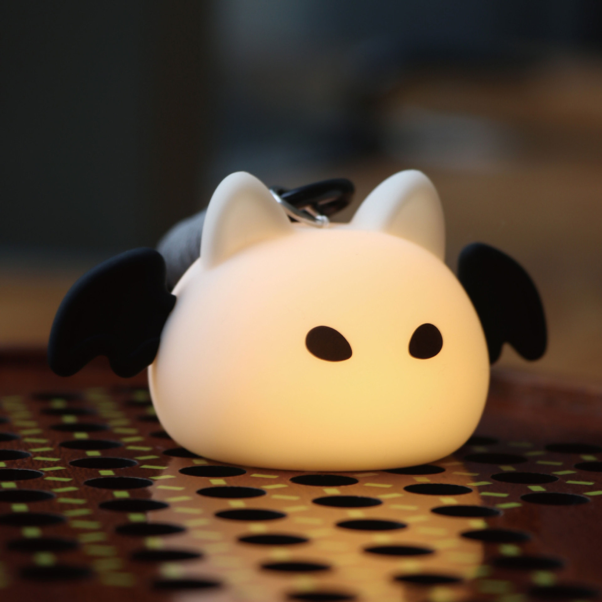 蝙蝠吊坠小夜灯USB充电可爱卡通氛围灯卧室床头led挂饰摆件伴睡灯