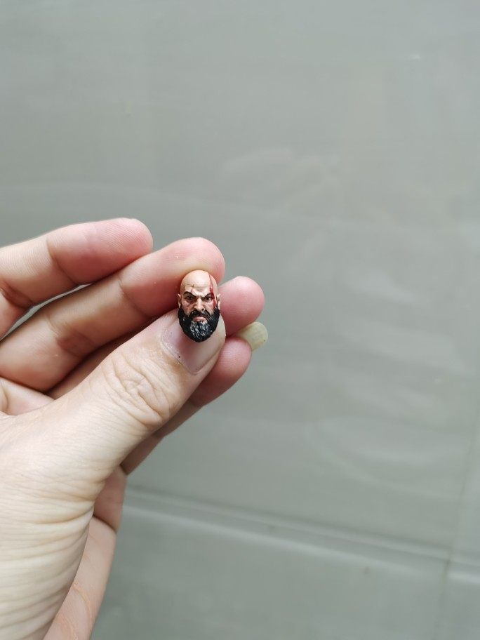 75奎刚金头雕 平静头雕 人偶 非真人