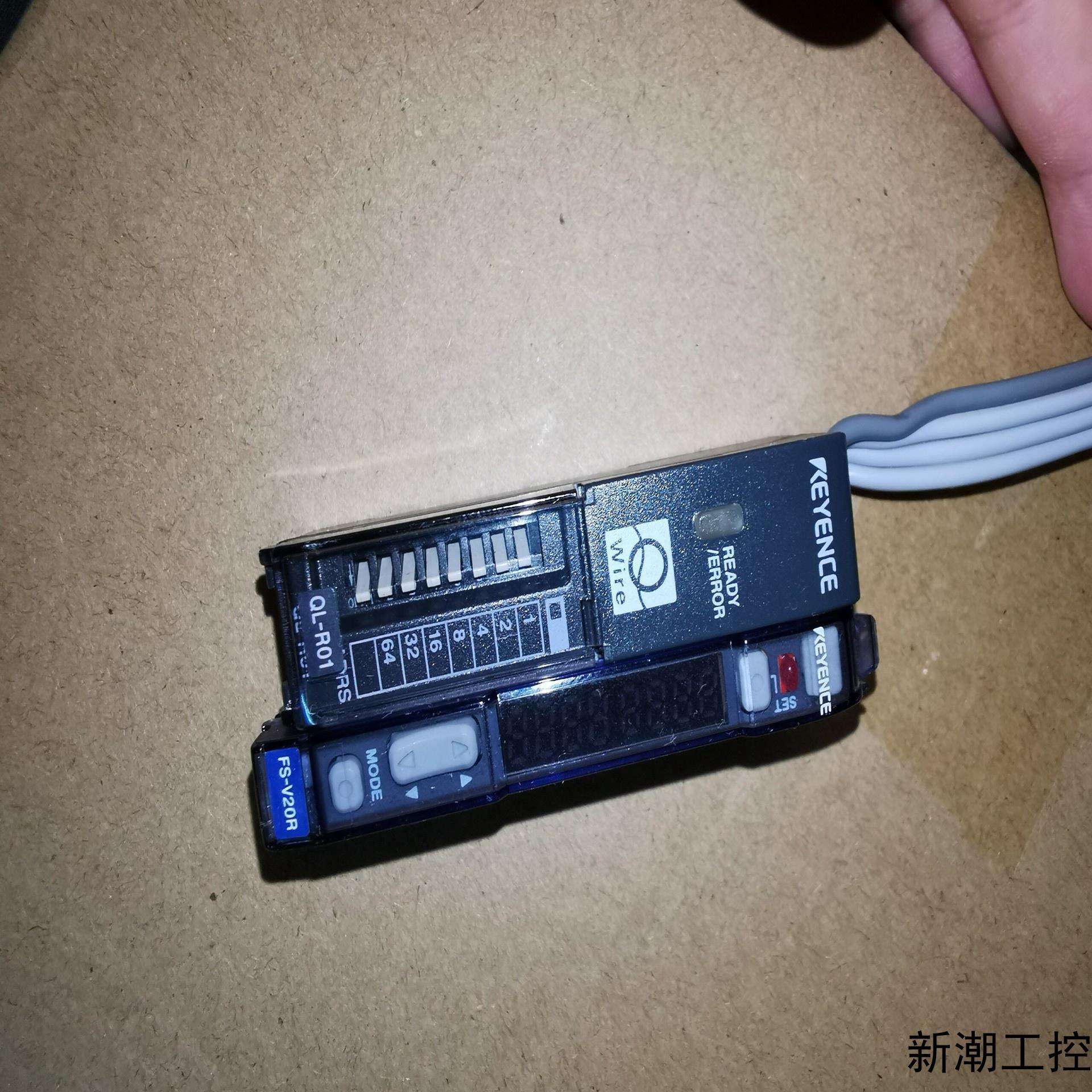 基恩士传感器QL-R01和FS-V20R成色如新功能包议价商品