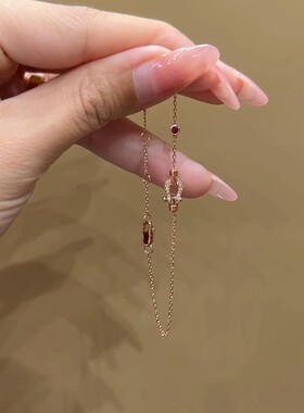 S925纯银微镶细闪红水晶马蹄扣