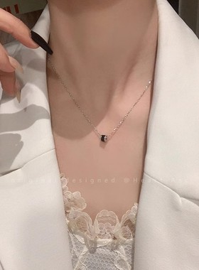 黑色吊坠项链女款轻奢小众