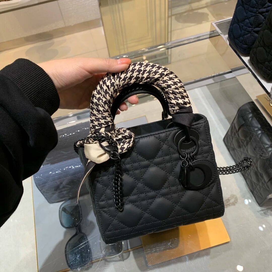 真皮女包2021夏季新款百搭斜挎戴妃包手提托特包高级感菱格链条包