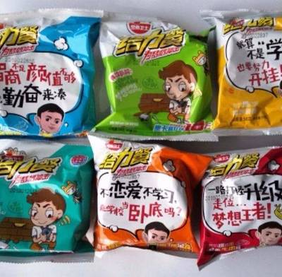 好吃的.新日期给力餐方便面干脆面干吃面野蛮牛肉香葱鸡辣白菜香
