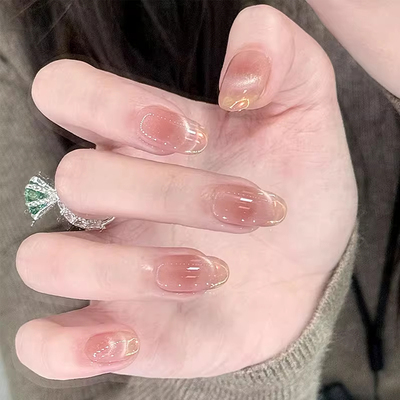 渐变猫眼穿戴甲2025新款高级感裸色韩式短款手工美甲显白指甲贴片