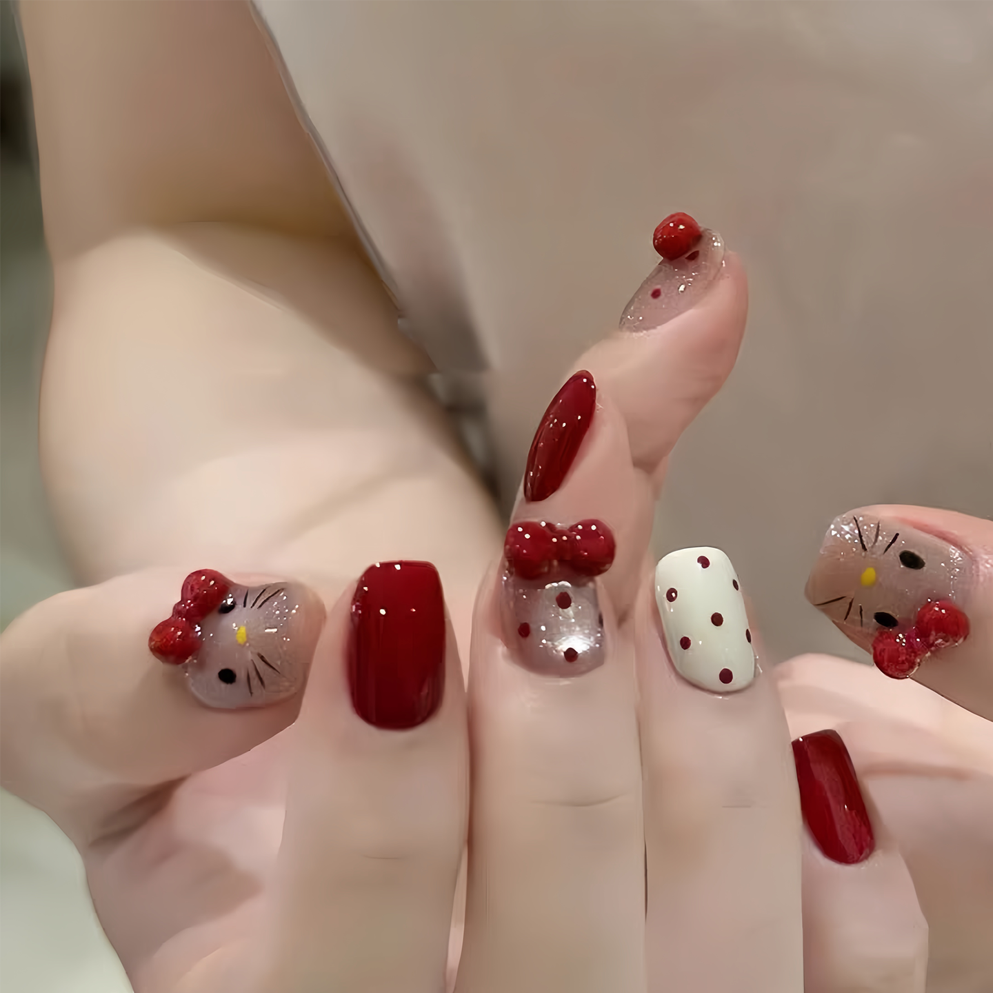 红色波点猫咪手工穿戴甲短款蝴蝶结可爱猫眼新年过年美甲指甲贴片,彩妆/香水/美妆工具,穿戴甲/甲片,淘宝优惠券,粉丝福利购,淘宝优惠卷