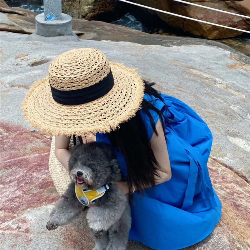 网红博主同款镂空毛边拉菲草平顶草帽女出游时尚百搭遮阳防晒帽子