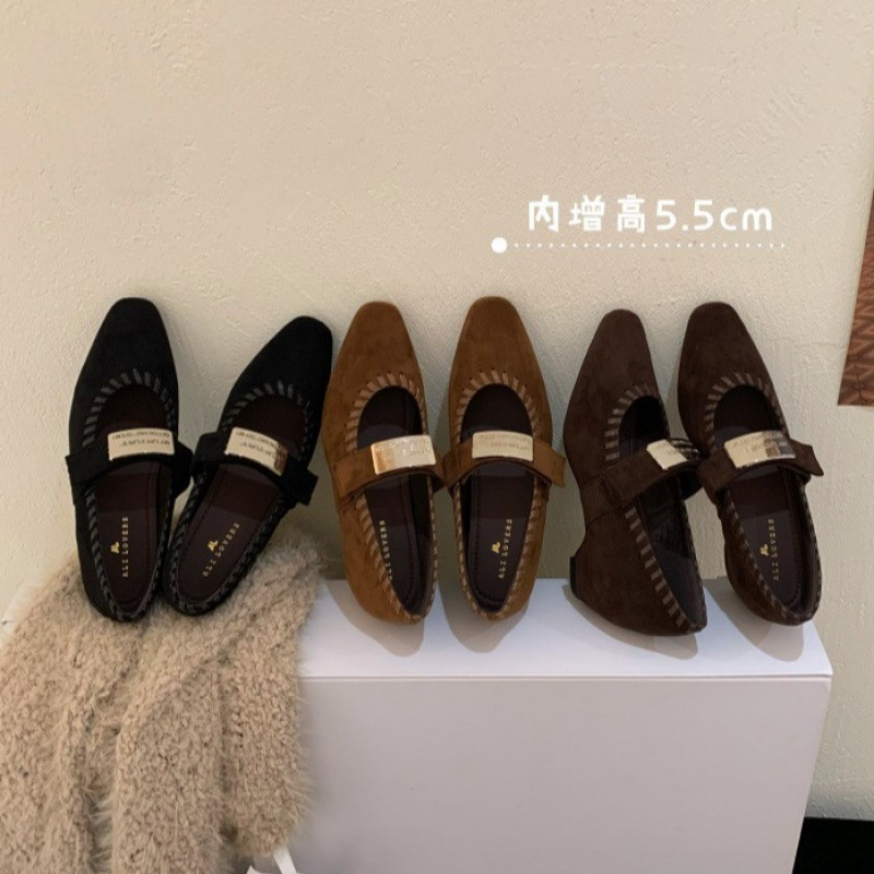 森系复古高级小众棕色单鞋女鞋子2025春秋绒面圆头通勤晚晚奶奶